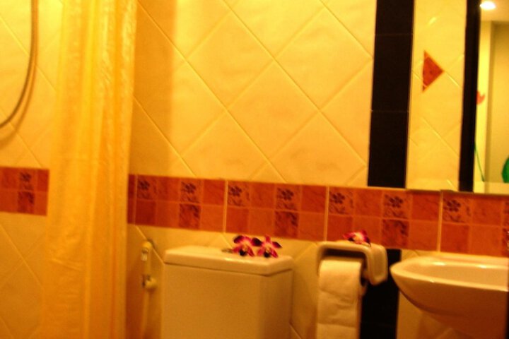 Room 23 of 37