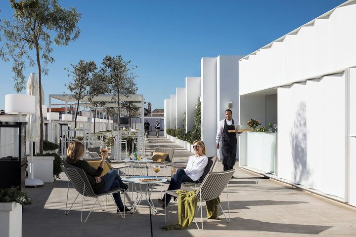 Terrace/Patio 109 of 111