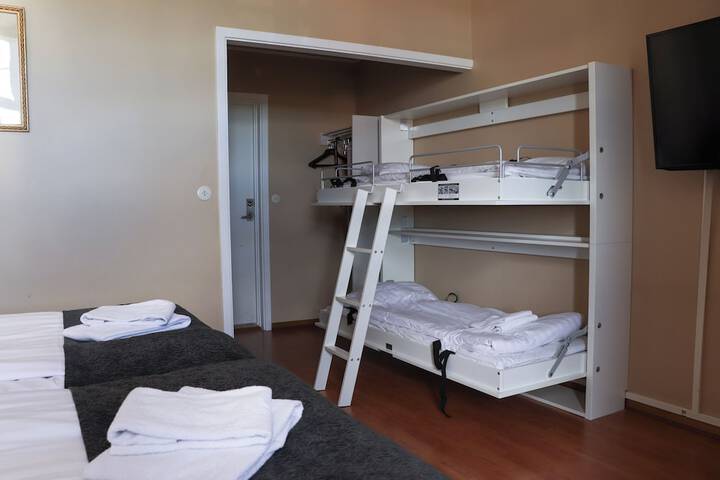 Room 57 of 89