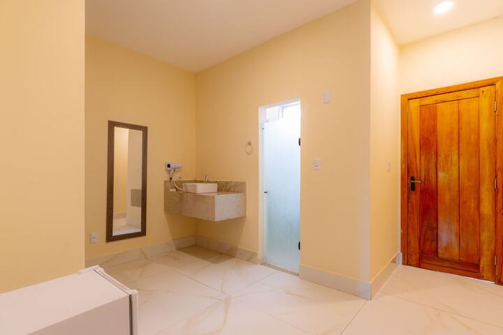 Room 13 of 36