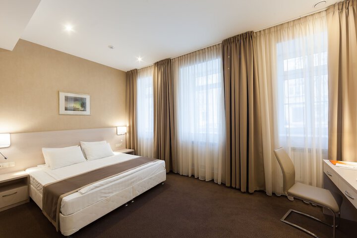 Room 19 of 38