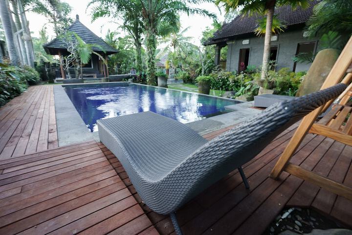 Pool 21 of 45