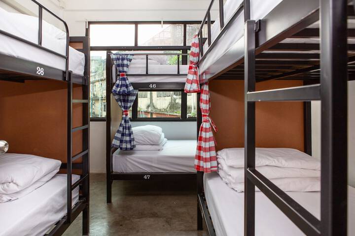 Room 40 of 41