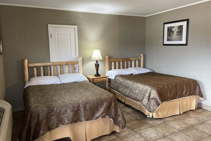 Room 5 of 13