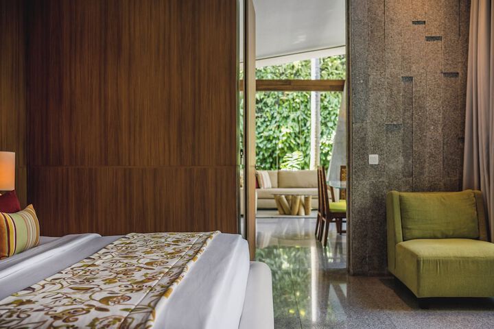 Room 10 of 41