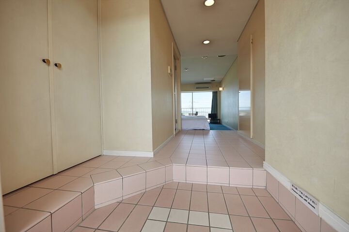 Room 19 of 125