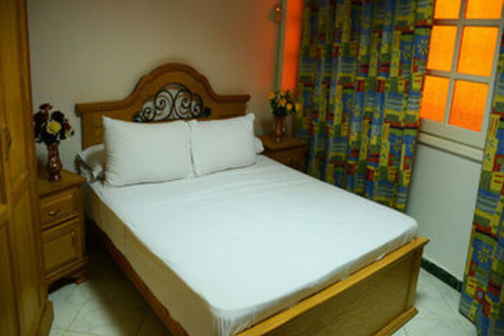 Room 15 of 22