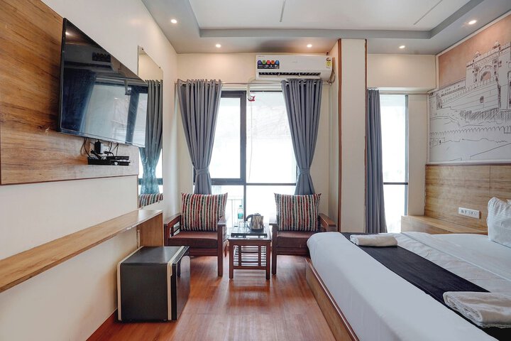 Room 29 of 37