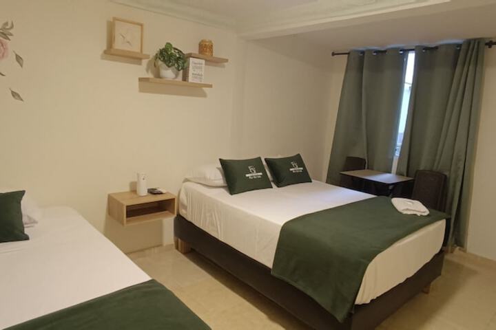 Room 2 of 10