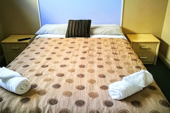 Room 21 of 74