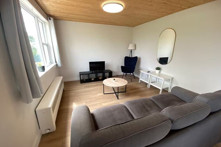 Room 15 of 36