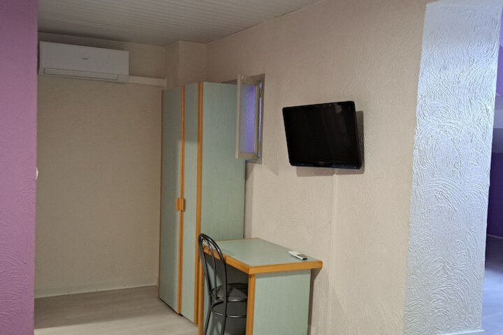 Room 12 of 44
