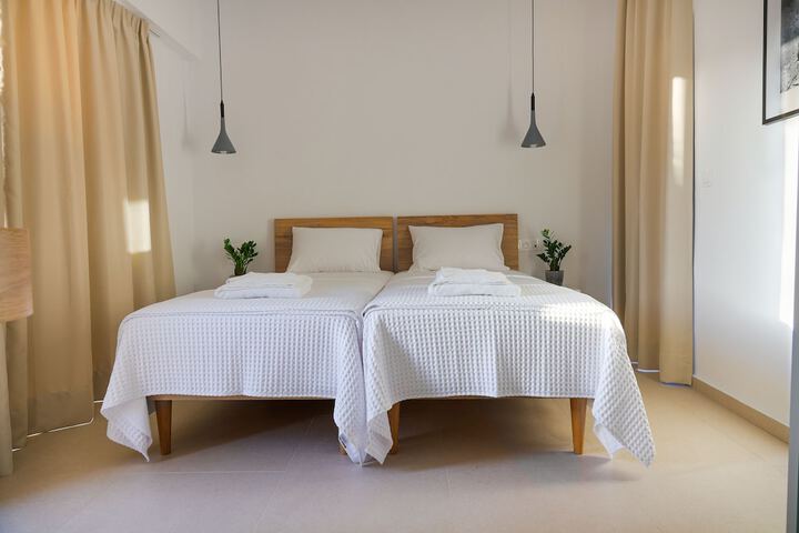 Room 13 of 52