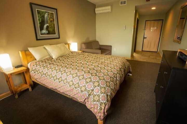 Room 6 of 58