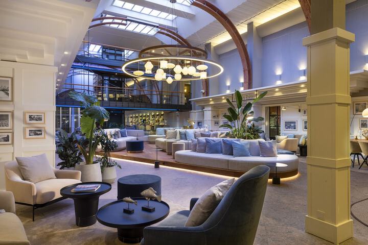 Guest Lobby
