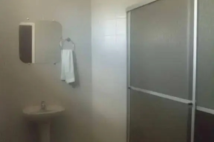 Room 9 of 19