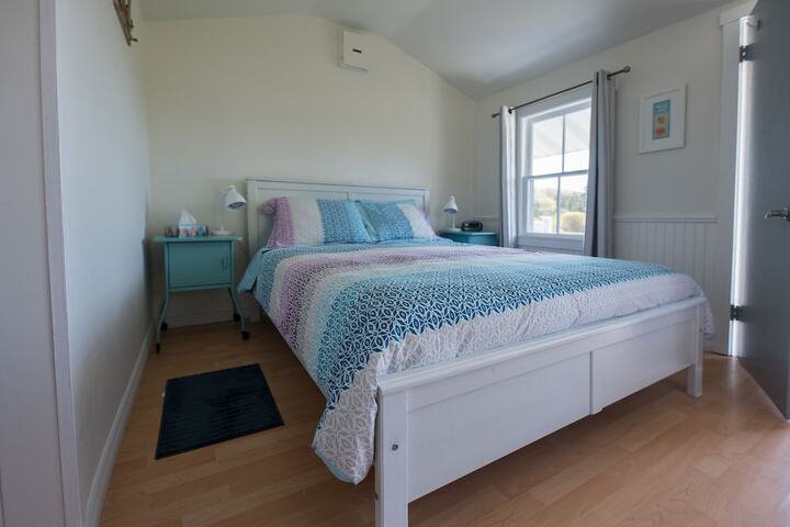 Room 5 of 118
