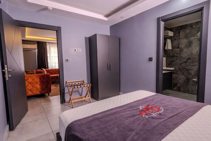 Room 15 of 49