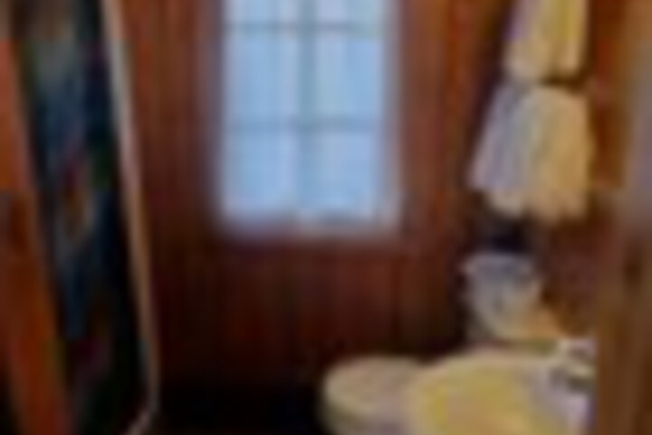 Room 35 of 54
