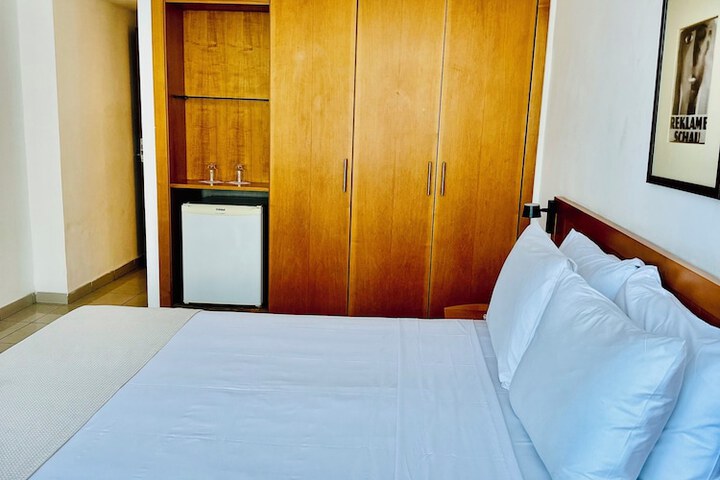 Room 19 of 43