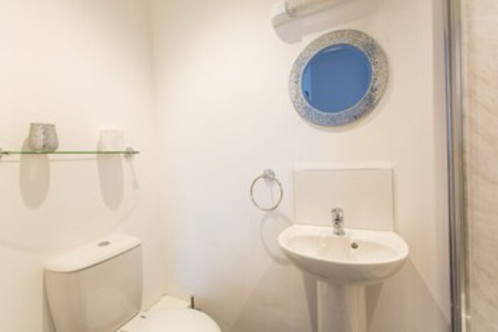 Room 5 of 26