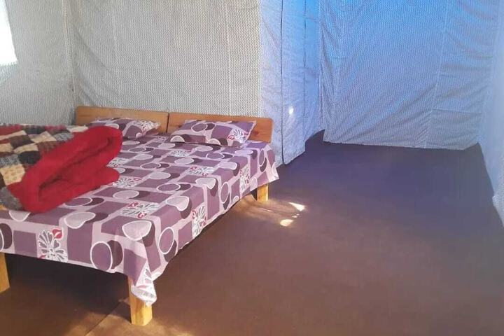 Room 4 of 42