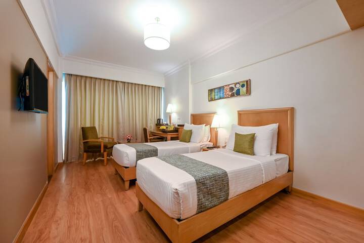 Room 43 of 110