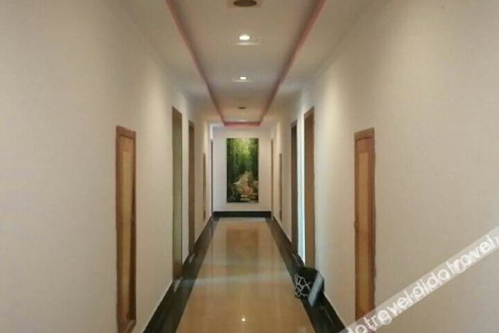 Hotel Interior 4 of 19