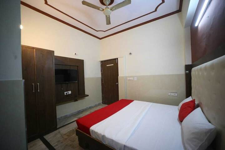 Room 15 of 35