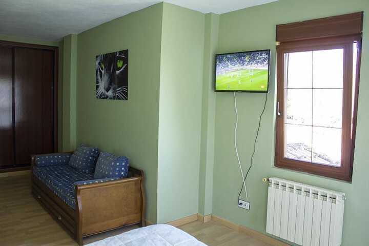 Room 14 of 14