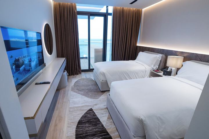 Room 9 of 54