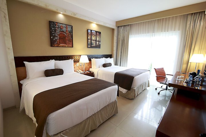 Room 43 of 97