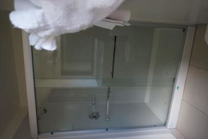 Room 4 of 57