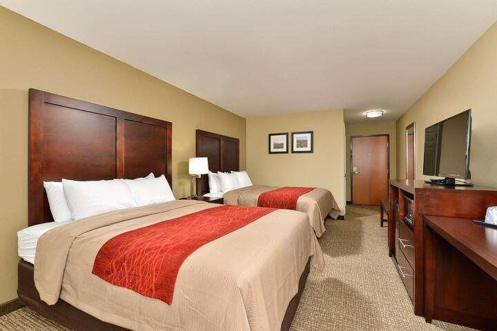 2 Queen Beds (1 of 2)