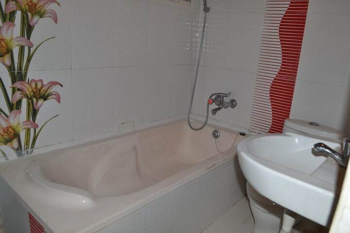 Room 8 of 15