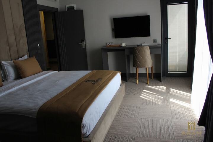 Room 8 of 27