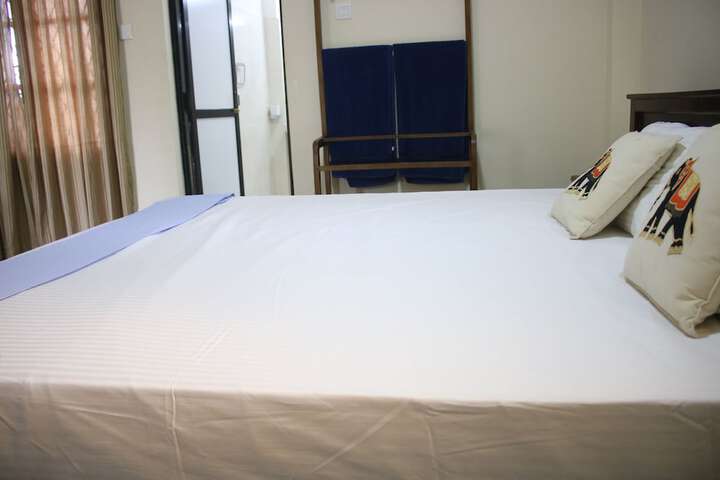 Room 7 of 48