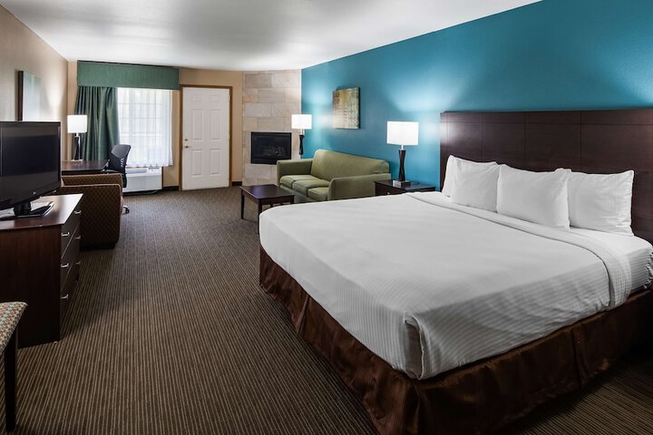 1 King Bed (31 of 53)