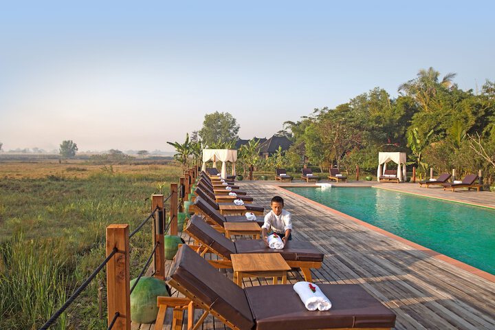 Hotel with Pool