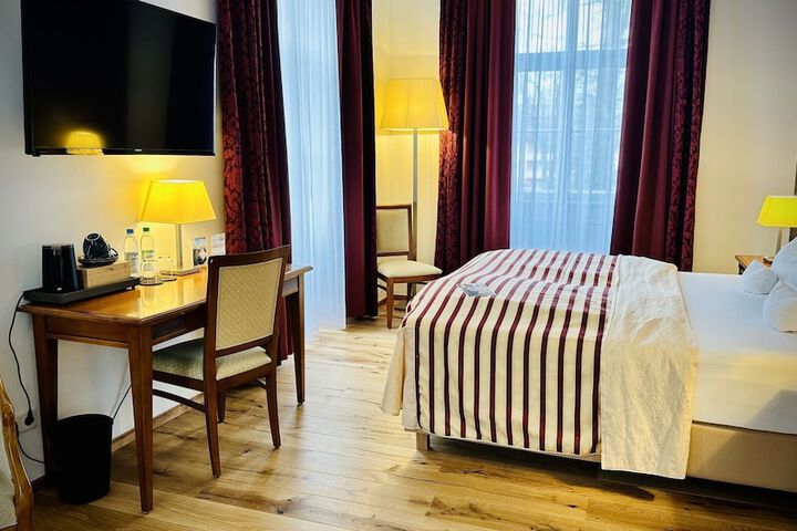 Room 17 of 55