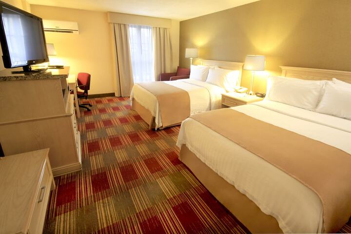 Room 4 of 44