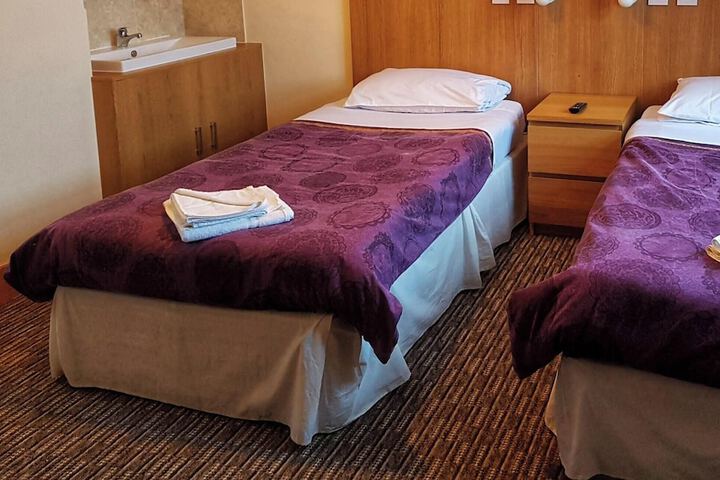 Room 2 of 11