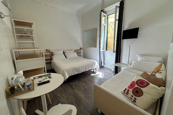 Room 28 of 53
