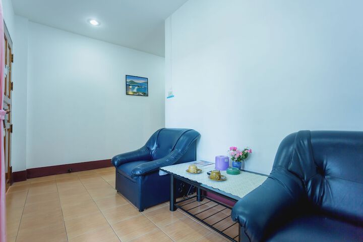 Room 141 of 208