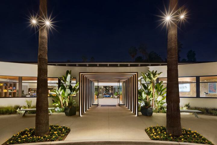 Hotel 75 of 85