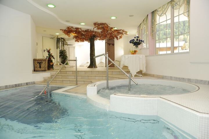 Pool 19 of 59