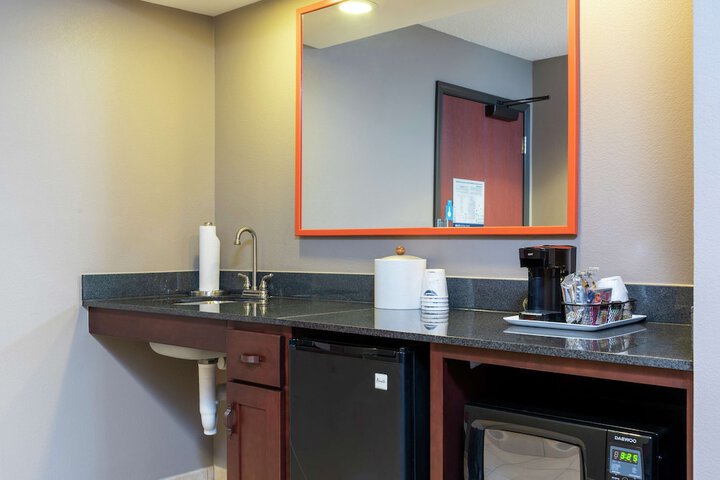 Minibar