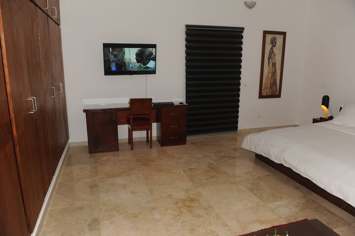 Room 18 of 57