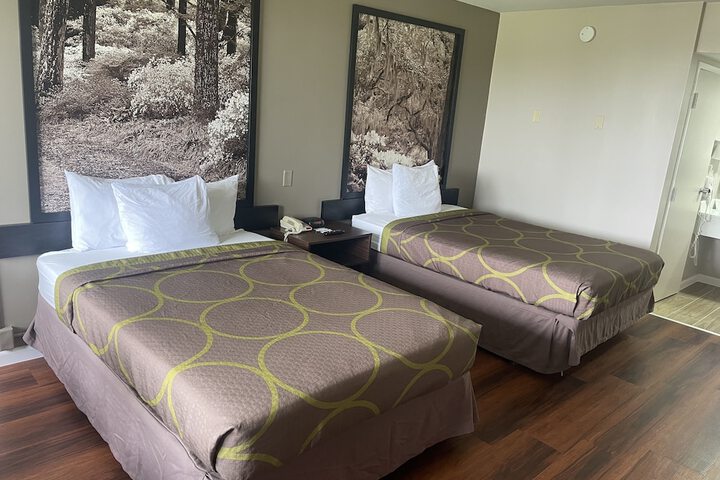 2 Double Beds (5 of 16)