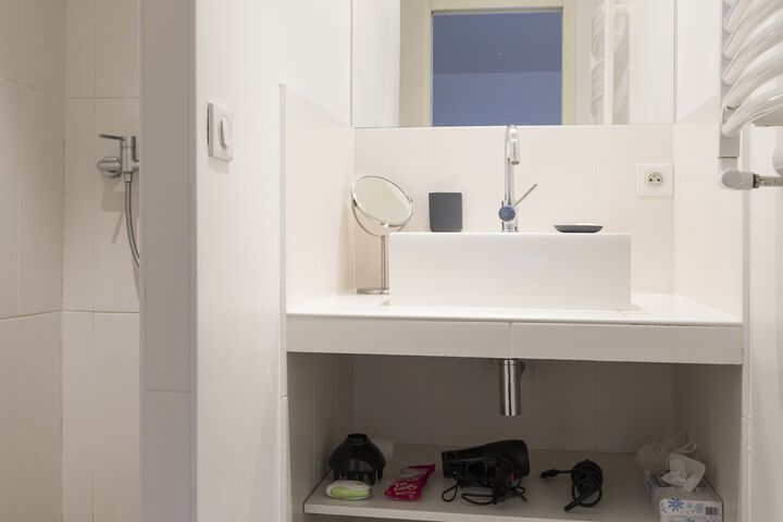Room 8 of 54
